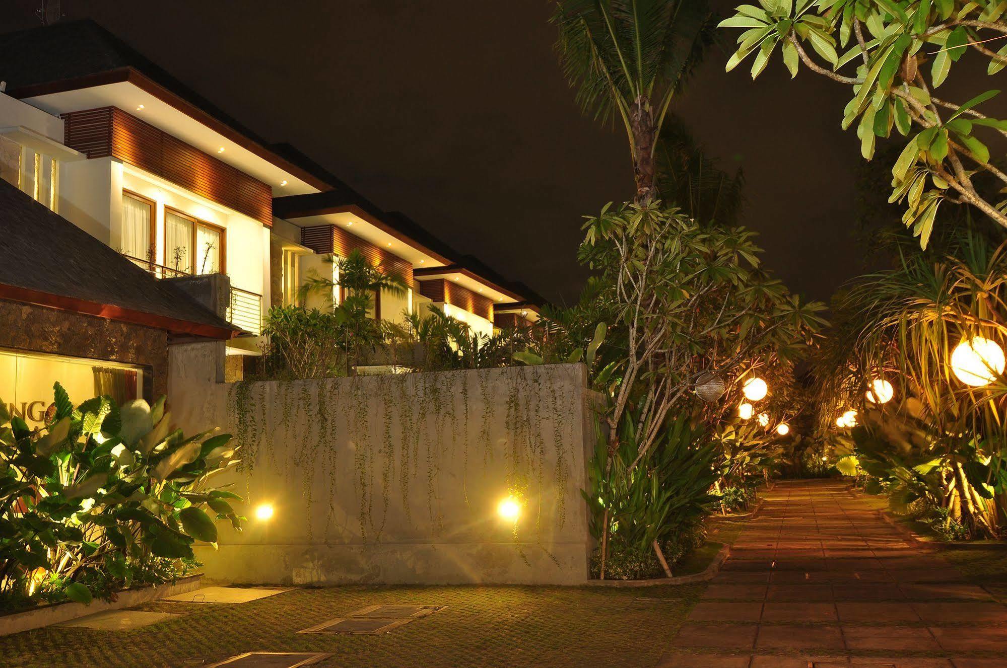 Kampoeng Villa Bali Kuta Lombok Exteriör bild