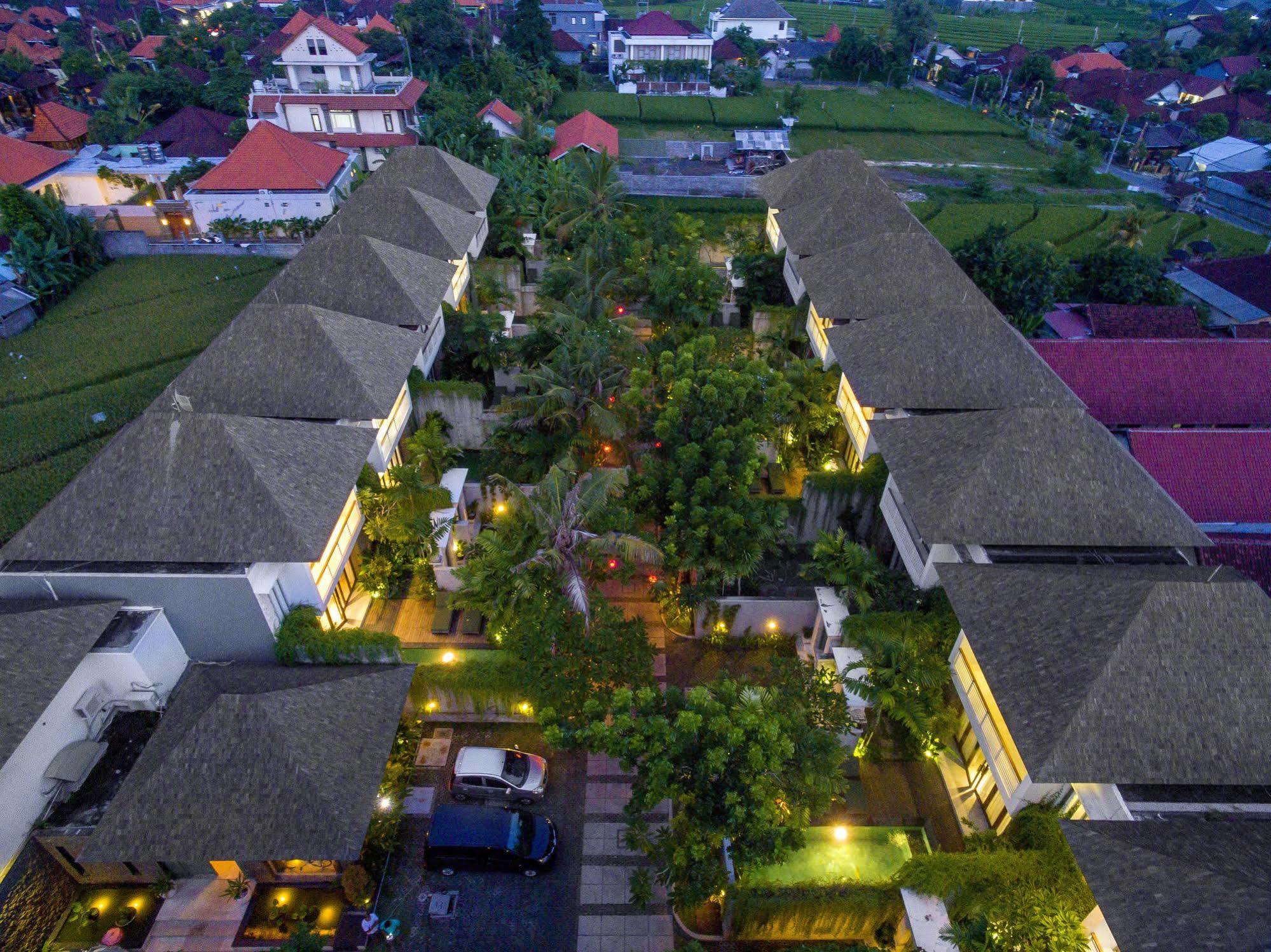 Kampoeng Villa Bali Kuta Lombok Exteriör bild