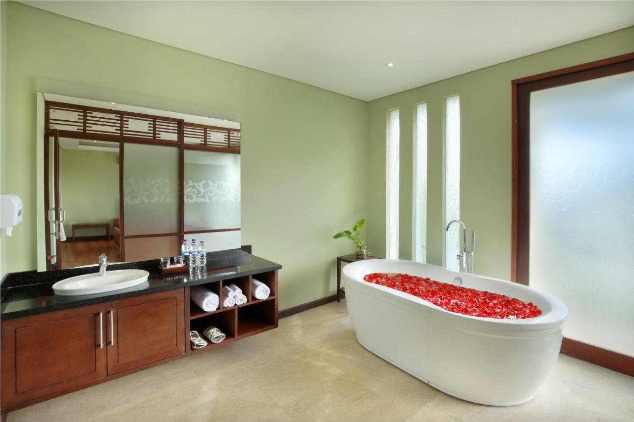 Kampoeng Villa Bali Kuta Lombok Exteriör bild